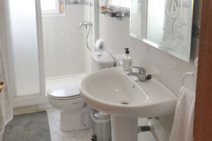 feriehus_spanien_badevaerelse_2